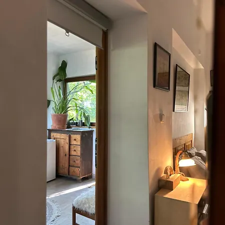 Rustic & Garden Retreat On Buda Hilltop Budapeşte