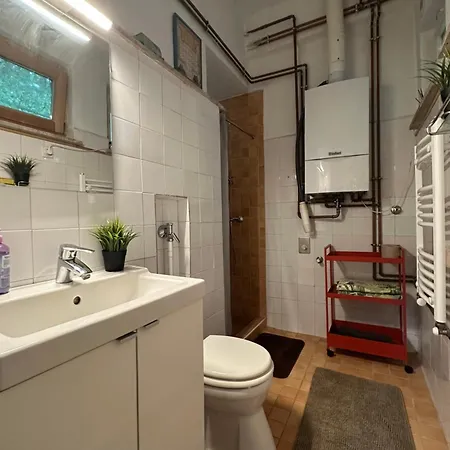 Feriehus Rustic & Garden Retreat On Buda Hilltop Budapest